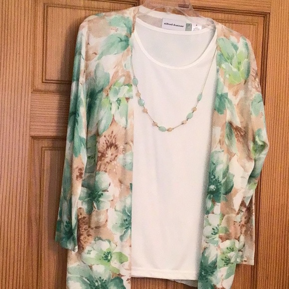 Alfred Dunner Sweaters - Alfred Dunner cardigan sweater/top